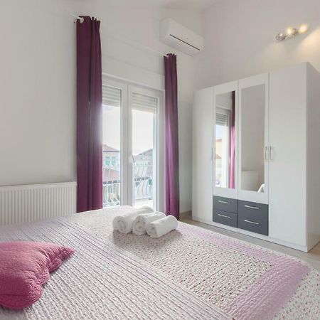 Apartmani Skelin***/**** Kaštela Exterior foto