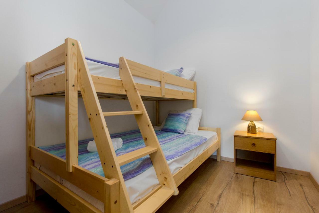 Apartmani Skelin***/**** Kaštela Exterior foto